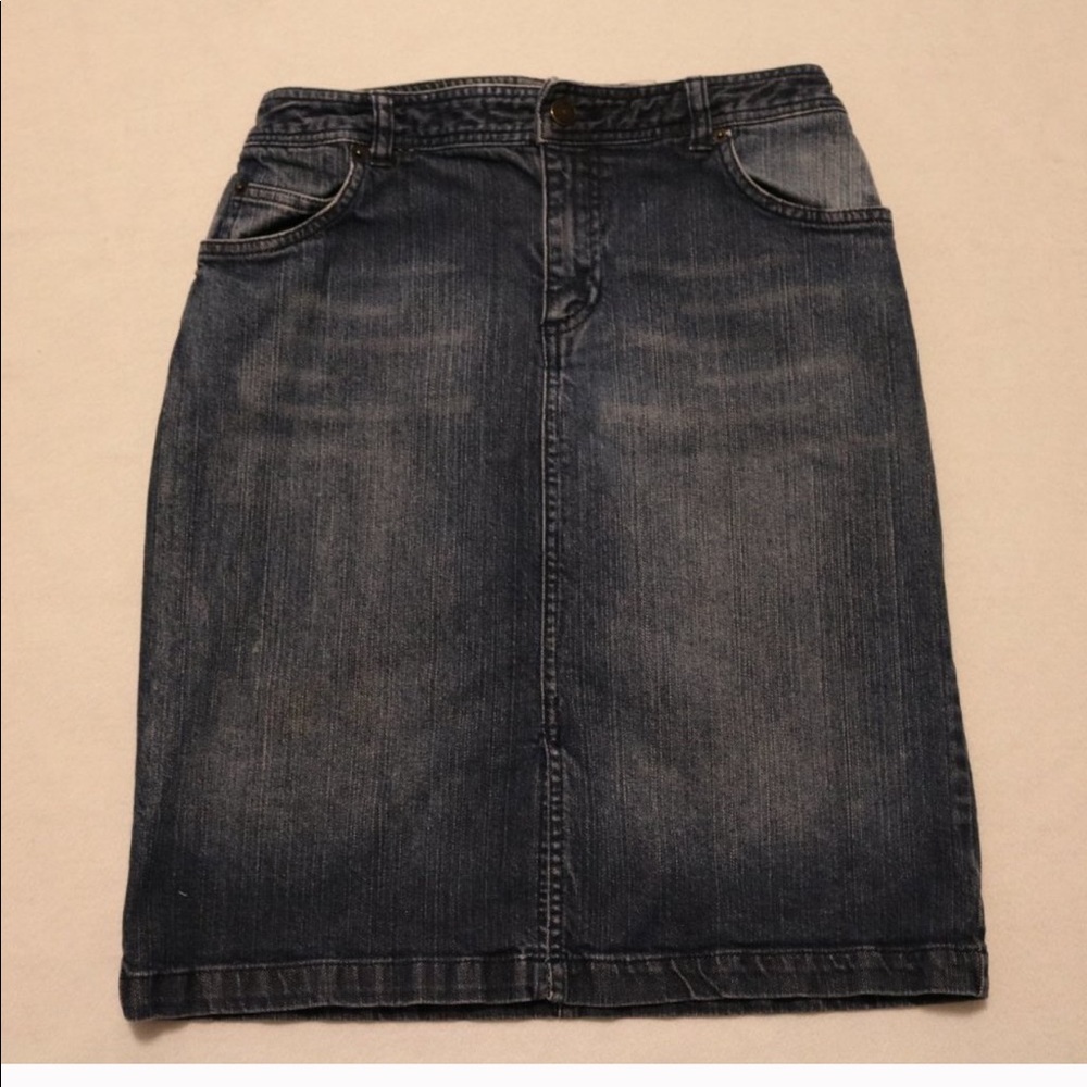 Knee-Length Stretch Jean Skirt With Pockets